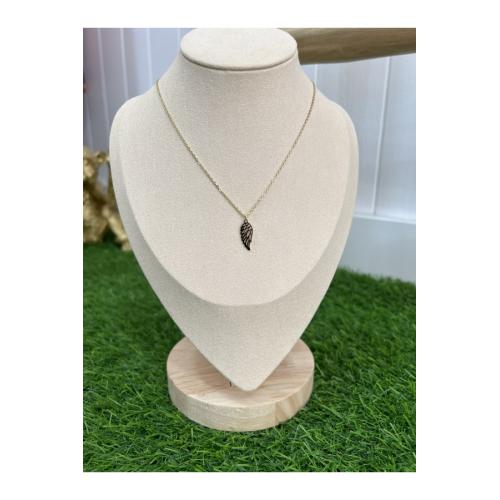 Collar vuela alto dorado 1