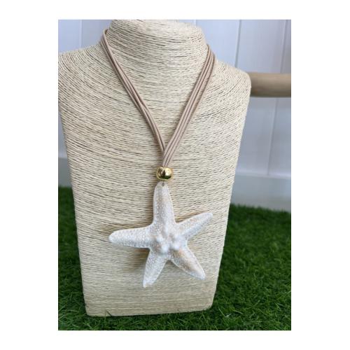 Collar coral de mar blanco 1